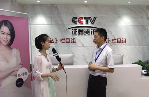 裝一網創始人任總做客CCTV《超越》,接受專訪。